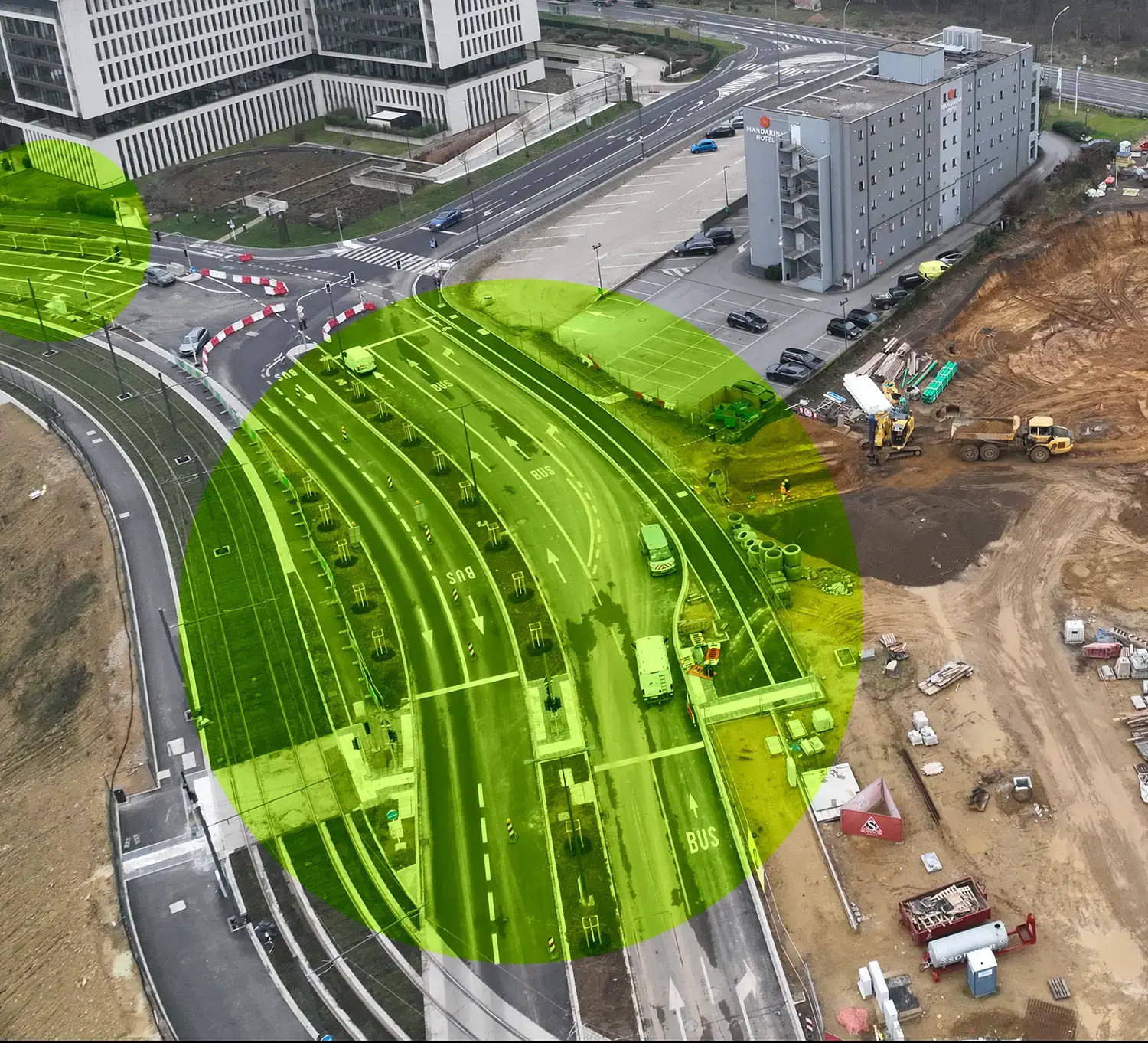 The company Plantations Weisen has been asked by the Administration des Ponts et Chaussées in Luxembourg to plant large trees at Findel.